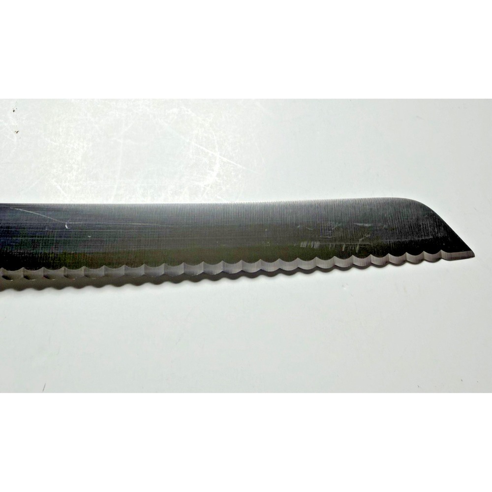 Wusthof Gourmet 8" Serrated Bread Knife Slicing Bread Factory Sharp! - Picture 13 of 13